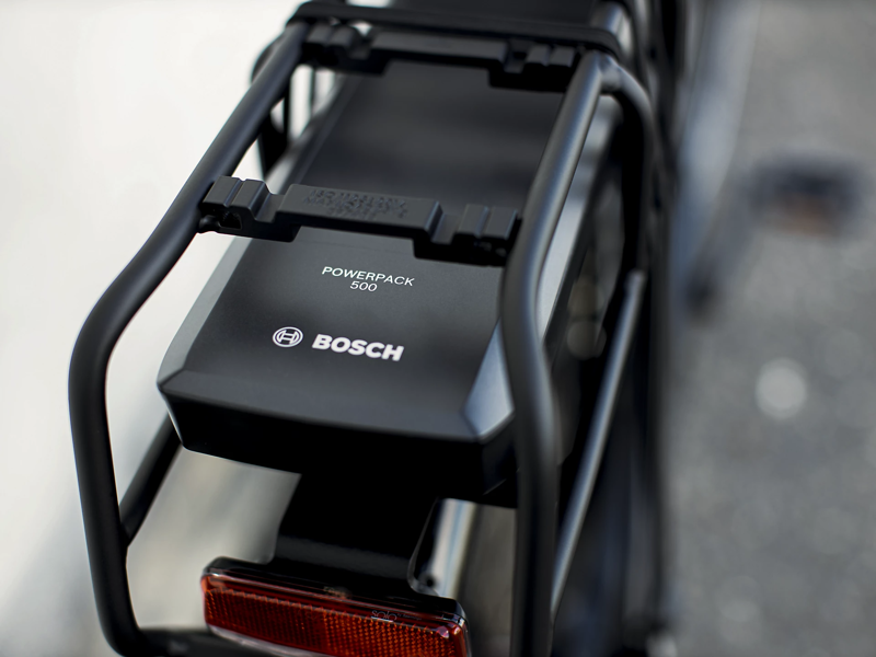 2022 Trek District+ 4 400wh Lowstep eHybrid Bike in Black-9